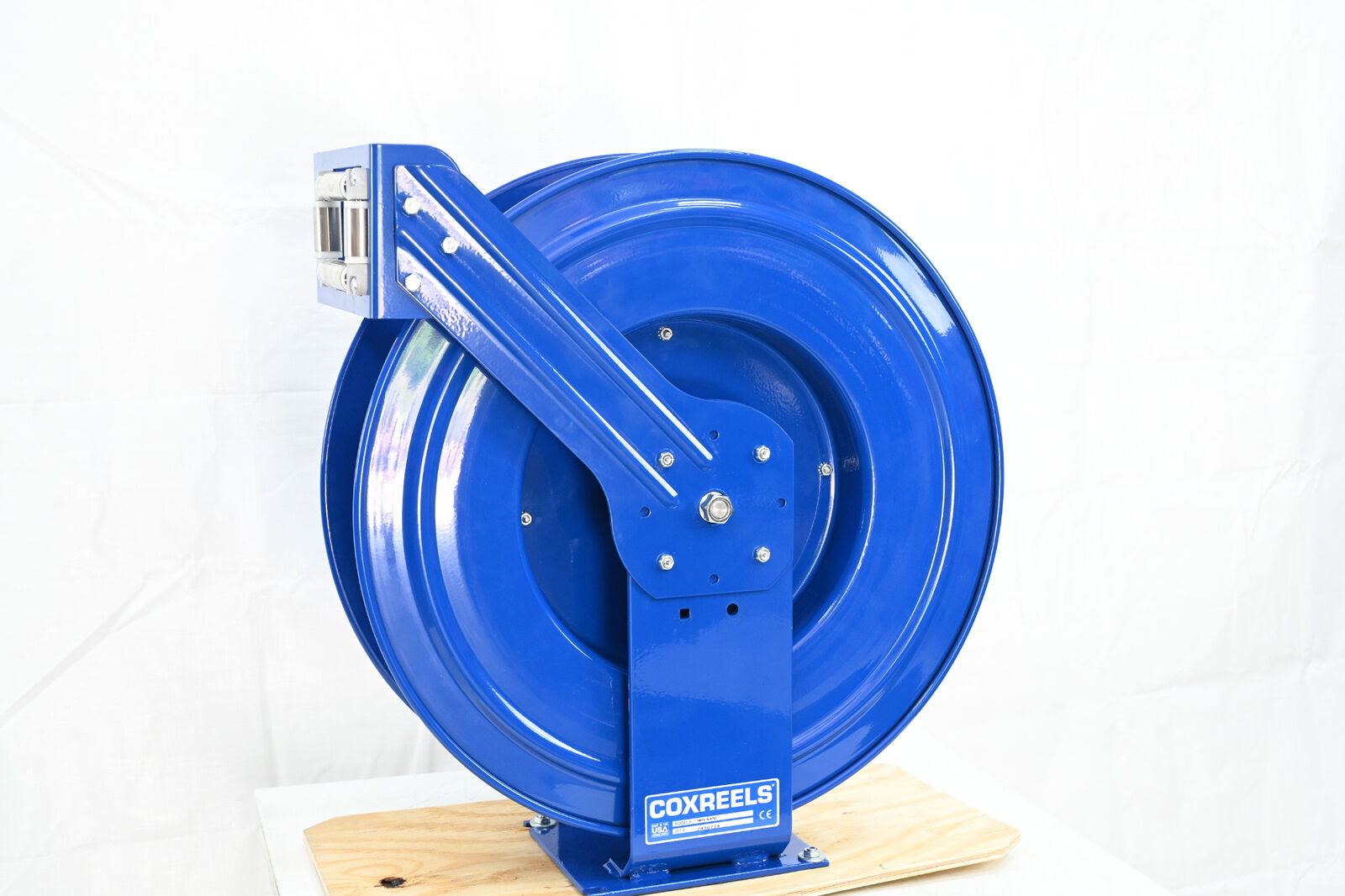 COXREELS Spring Return Hose Reel: 50 ft (1 in I.D.), 1,250 psi Max Op Pressure